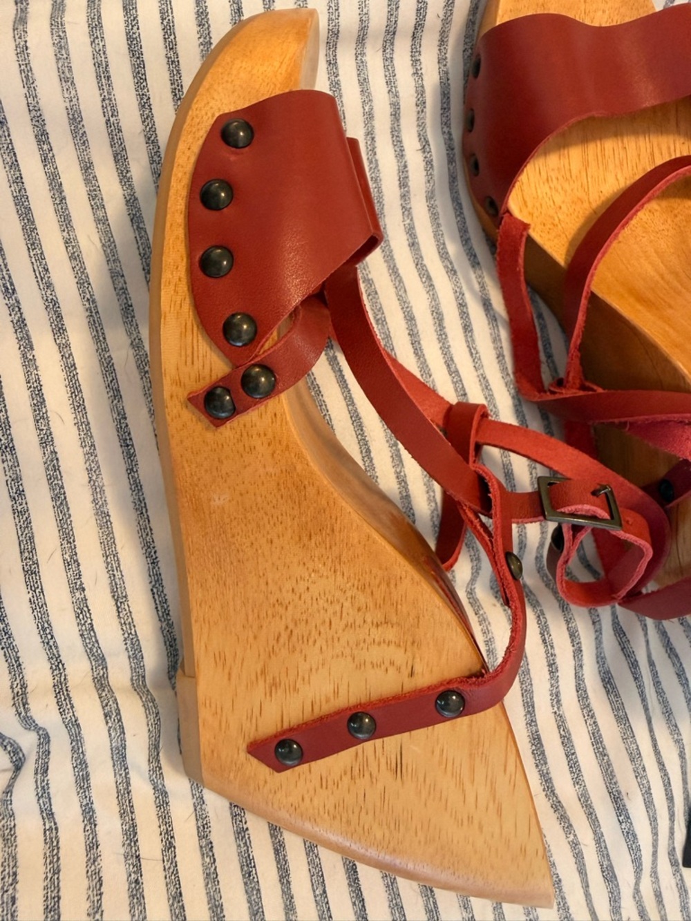 VIX Paula Hermanny Juliana Sandal Sz 9 Watermelon Leather Wood Platform Clog - Picture 5 of 10